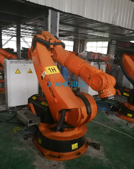 Used 10 year ago 6 Axis Industrial Robot KR 210 R2700 EXTRA for pick and place